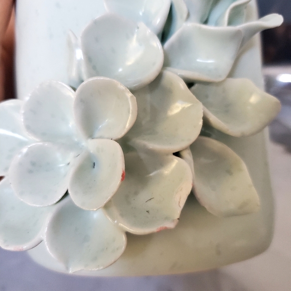 Anthropologie Night Gardenia Two Wick  Large Candle - Picture 5 of 6